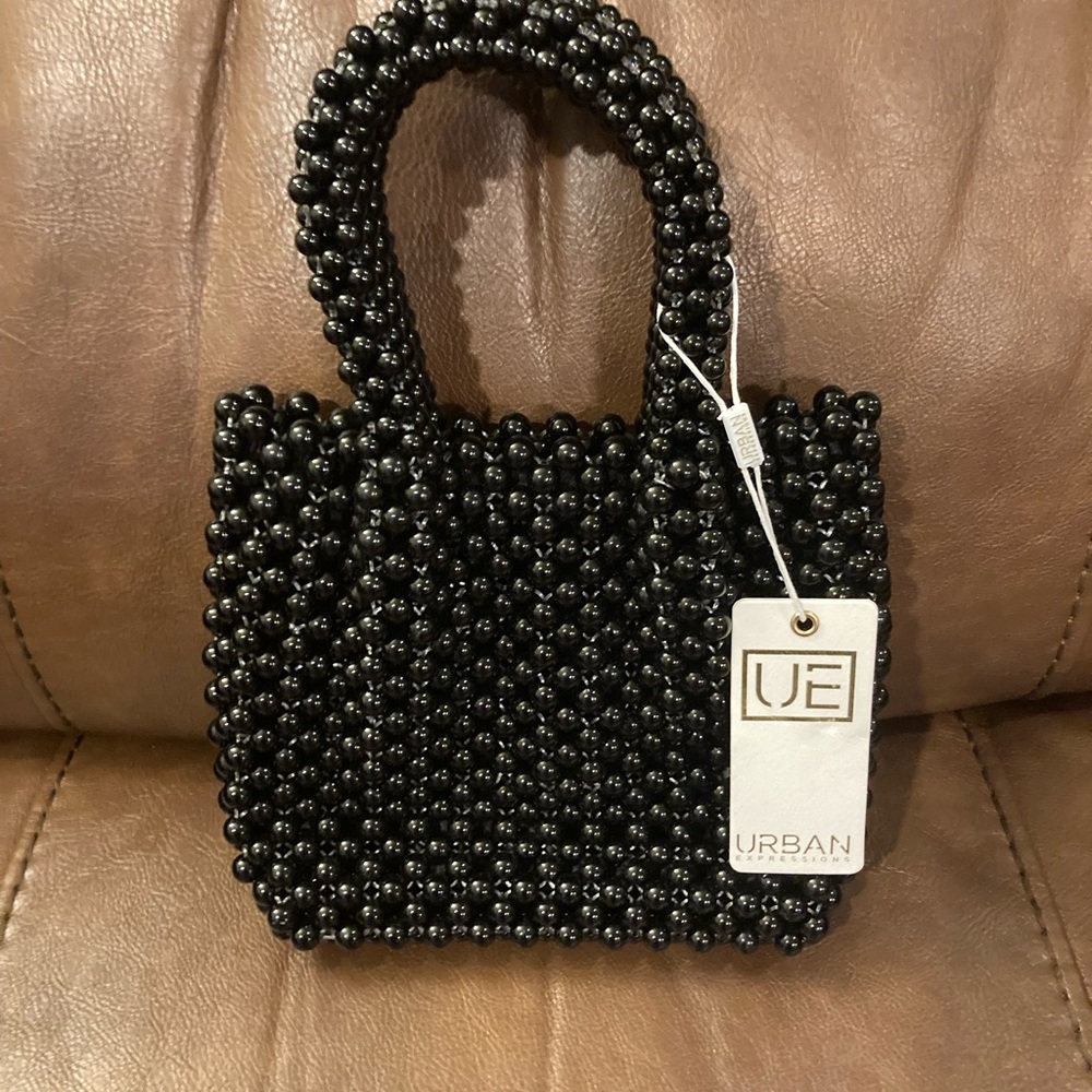 BLACK BEADED PURSE
